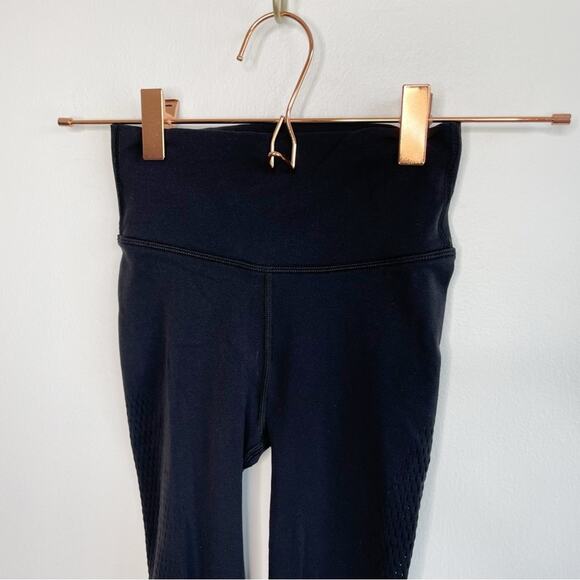 LULULEMON Reveal 7/8 Tight Leggings in Black Size 2 - Picture 5 of 8